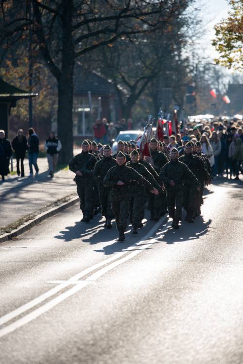 Żołnierze podczas obchodów Święta Niepodległości.