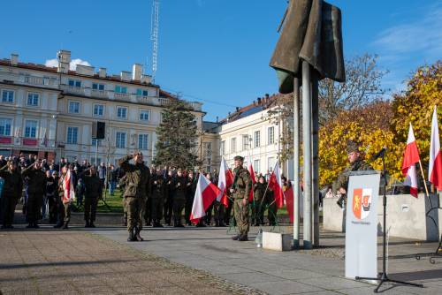 Żołnierze podczas obchodów Święta Niepodległości.