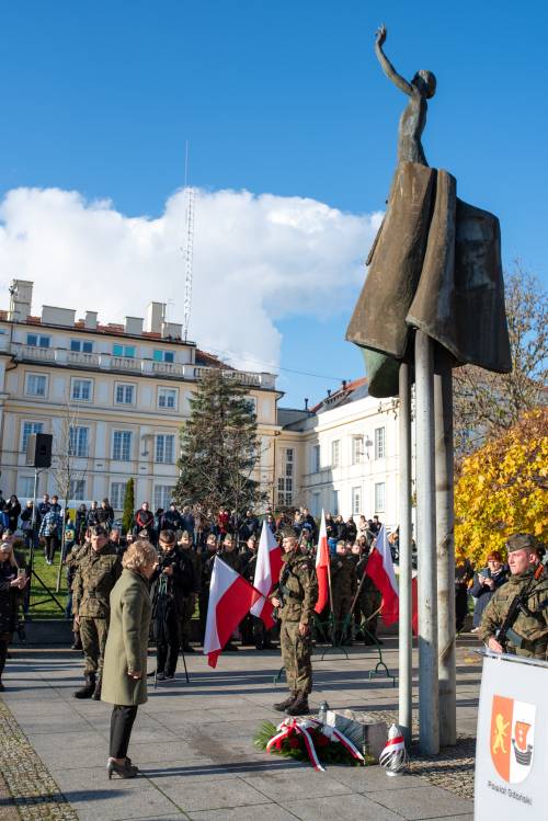 Żołnierze podczas obchodów Święta Niepodległości.