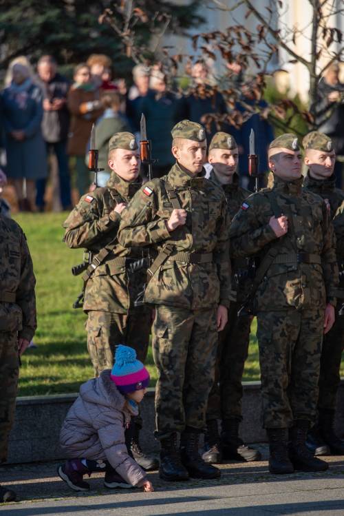 Obywatele podczas obchodów Święta Niepodległości.