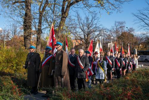 Obywatele podczas obchodów Święta Niepodległości.