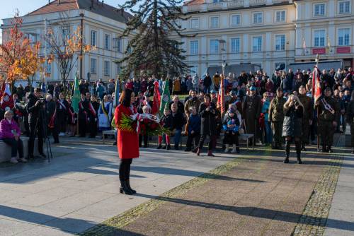 Obywatele podczas obchodów Święta Niepodległości.