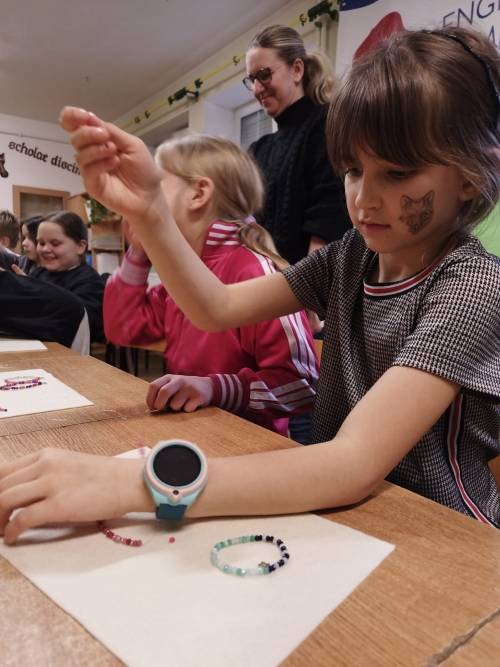 Aktywności podczas półkolonii Winter English Camp w Pruszczu Gdańskim.