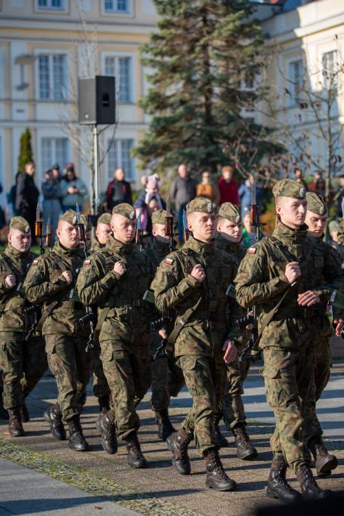 Żołnierze podczas obchodów Święta Niepodległości.