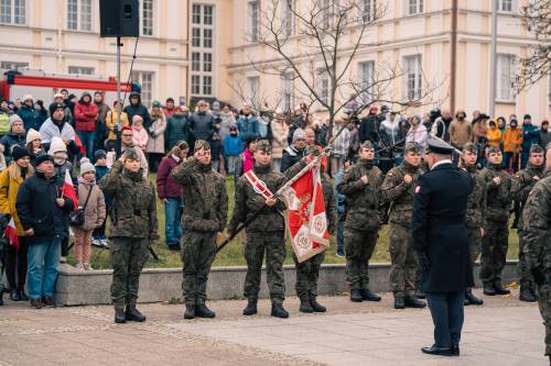 Żołnierze na Placu Jana Pawła II.