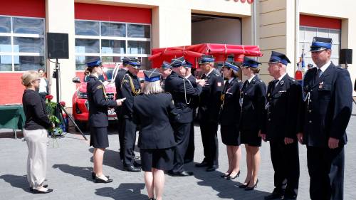 Wręczanie odznaczeń wyróżnionym strażakom