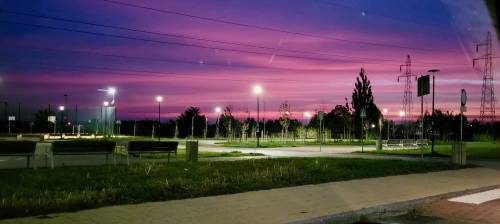 Widok na park nocą