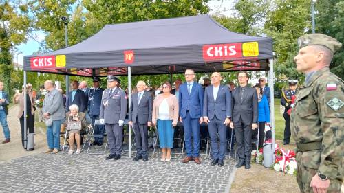Zbliżenie na uczestników uroczystości