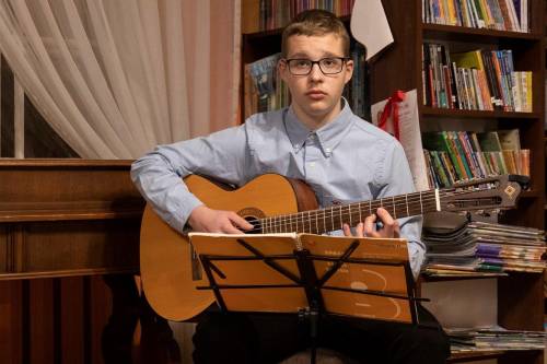 Zdjęcie przedstawia spotkanie dotyczące trzeciej części książki Historia Powiatu Gdańskiego w pytaniach w Powiatowej i Miejskiej Bibliotece w Pruszczu Gdańskim